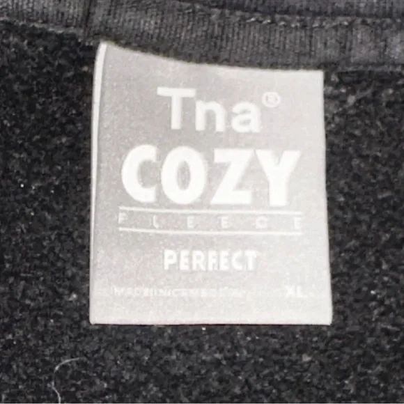 TNA cozy cropped hoodie - Picture 3 of 5